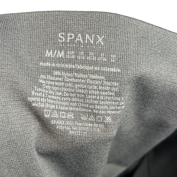 Spanx Look At Me Now Seamless Leggings Black Blue Camo High Rise Stretch Medium - Picture 5 of 6